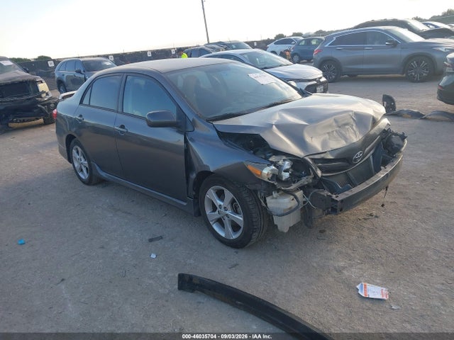 2013 Toyota Corolla S მანქანა იყიდება აუქციონზე, vin: 5YFBU4EE9DP093380, აუქციონის ნომერი: 46035704