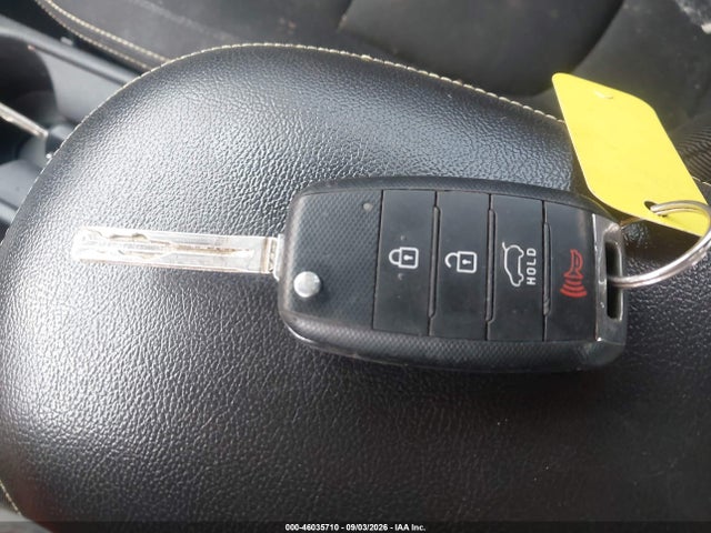 46035710 :رقم المزاد ، KNDJP3A57F7757232 vin ، 2015 Kia Soul + مزاد بيع