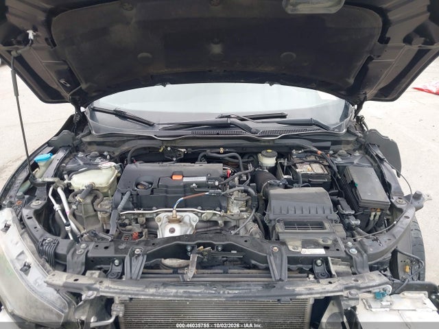46035755 :رقم المزاد ، 19XFC2F88ME002358 vin ، 2021 Honda Civic Sport مزاد بيع