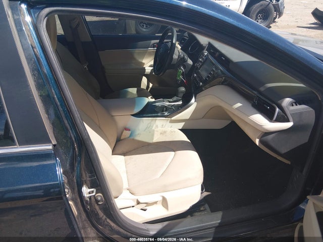 2020 Toyota Camry Le მანქანა იყიდება აუქციონზე, vin: 4T1C11AK1LU943071, აუქციონის ნომერი: 46035764