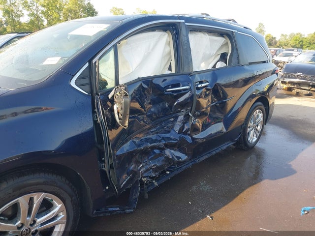 2021 Toyota Sienna Platinum მანქანა იყიდება აუქციონზე, vin: 5TDESKFCXMS014746, აუქციონის ნომერი: 46035793