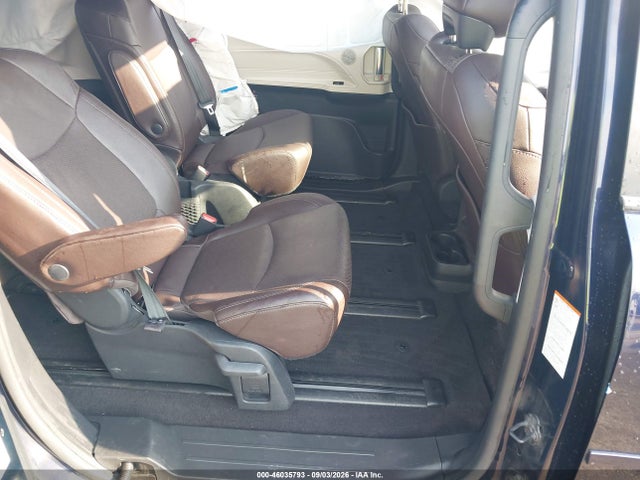 2021 Toyota Sienna Platinum მანქანა იყიდება აუქციონზე, vin: 5TDESKFCXMS014746, აუქციონის ნომერი: 46035793
