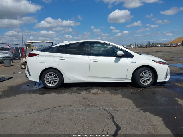 46035797 :رقم المزاد ، JTDKARFP8H3059595 vin ، 2017 Toyota Prius Prime Advanced مزاد بيع