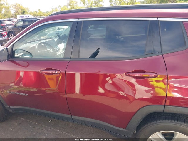 2022 Jeep Compass Latitude 4x4 მანქანა იყიდება აუქციონზე, vin: 3C4NJDBB3NT133497, აუქციონის ნომერი: 46035845