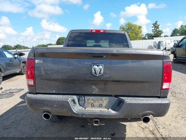 2017 Ram 1500 Express  4x2 5'7 Box მანქანა იყიდება აუქციონზე, vin: 3C6RR6KT3HG592175, აუქციონის ნომერი: 46035867