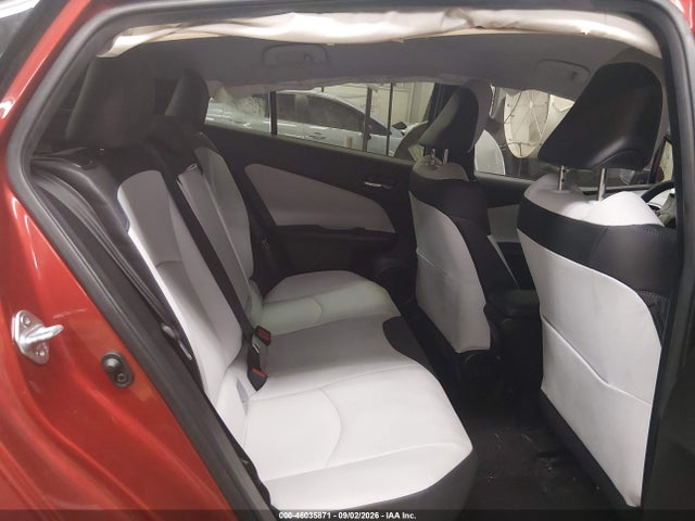 Toyota Prius Four Touring 2016 JTDKARFU8G3523215 Image 8