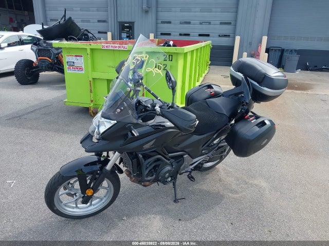 Продаж на аукціоні авто 2015 Honda Nc700xd, vin: JH2RC6344FK100235, номер лоту: 46035922
