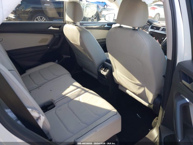 46036009 :رقم المزاد ، 3VV4B7AXXJM077863 vin ، 2018 Volkswagen Tiguan Sel Premium مزاد بيع
