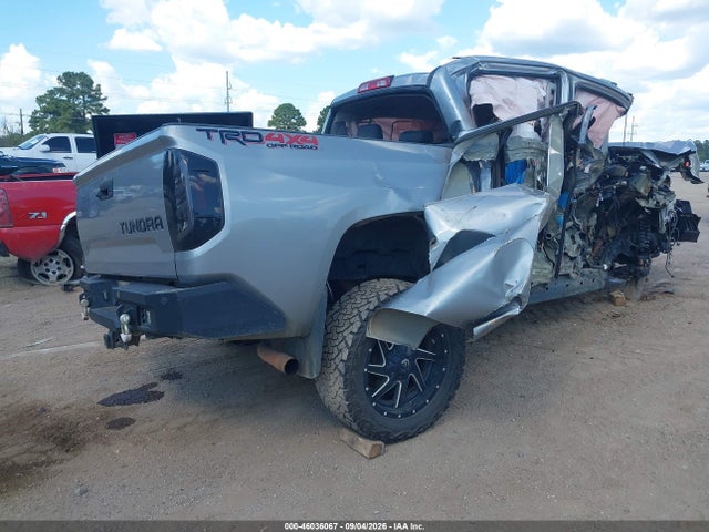 Продаж на аукціоні авто 2017 Toyota Tundra Sr5 5.7l V8, vin: 5TFDW5F14HX665192, номер лоту: 46036067