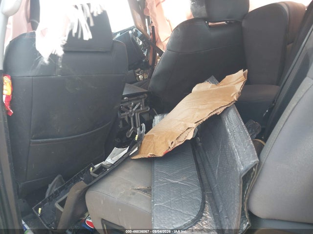 Продаж на аукціоні авто 2017 Toyota Tundra Sr5 5.7l V8, vin: 5TFDW5F14HX665192, номер лоту: 46036067