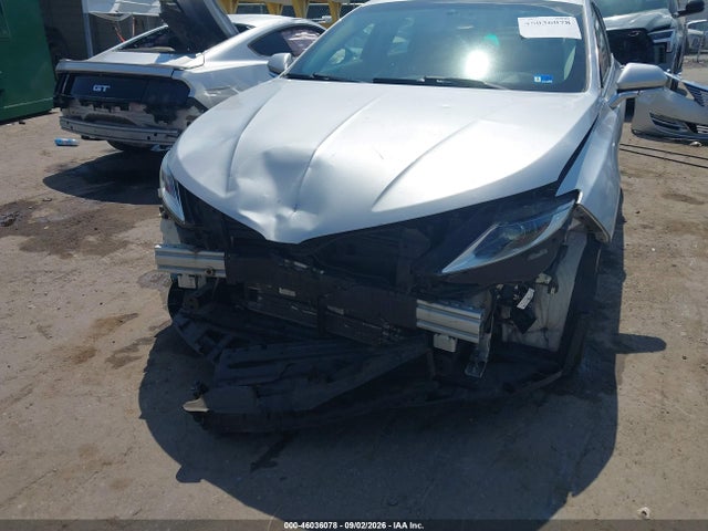 3LN6L2LU5ER824395 Lincoln MKZ HYBRID