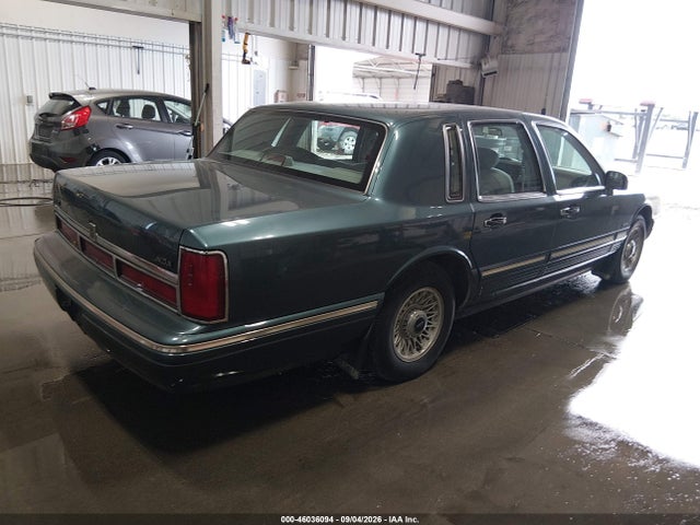 Aukcja sprzedaży 1996 Lincoln Town Car Executive, vin: 1LNLM81W9TY722216, numer aukcji: 46036094