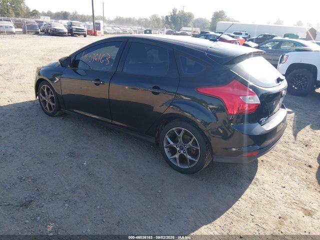 Ford FOCUS SE 2014 1FADP3K23EL326450 Image 3