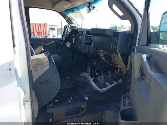 Продаж на аукціоні авто 2021 Chevrolet Express Cargo Rwd 2500 Regular Wheelbase Wt, vin: 1GCWGAFP5M1209380, номер лоту: 46036250