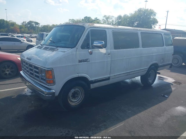 Продажа на аукционе авто 1990 Dodge Ram Wagon B350 Bus, vin: 2B5WB35Z3LK724788, номер лота: 46036280