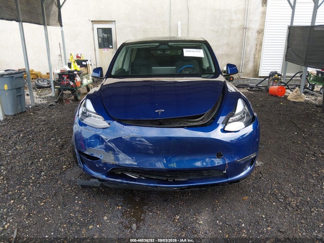 Продаж на аукціоні авто 2023 Tesla Model Y Awd/long Range Dual Motor All-wheel Drive, vin: 7SAYGDEEXPA144810, номер лоту: 46036292