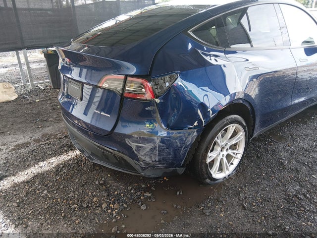 Продаж на аукціоні авто 2023 Tesla Model Y Awd/long Range Dual Motor All-wheel Drive, vin: 7SAYGDEEXPA144810, номер лоту: 46036292