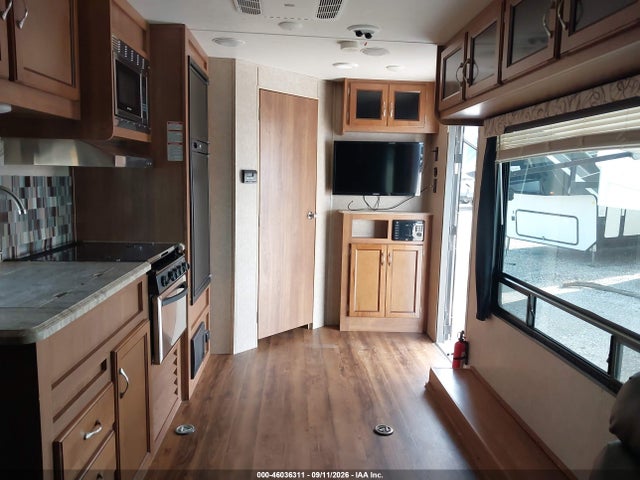 46036311 :رقم المزاد ، 5ZT2CARB7HA027369 vin ، 2017 Coachmen Trailblazer 26th مزاد بيع