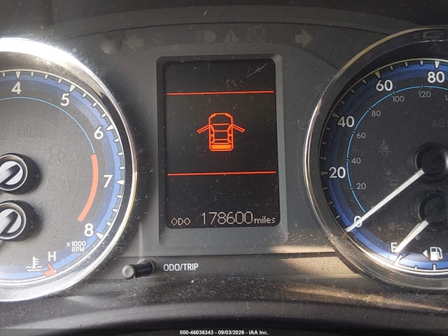 Продаж на аукціоні авто 2018 Toyota Corolla Le, vin: 5YFBURHE9JP756421, номер лоту: 46036343