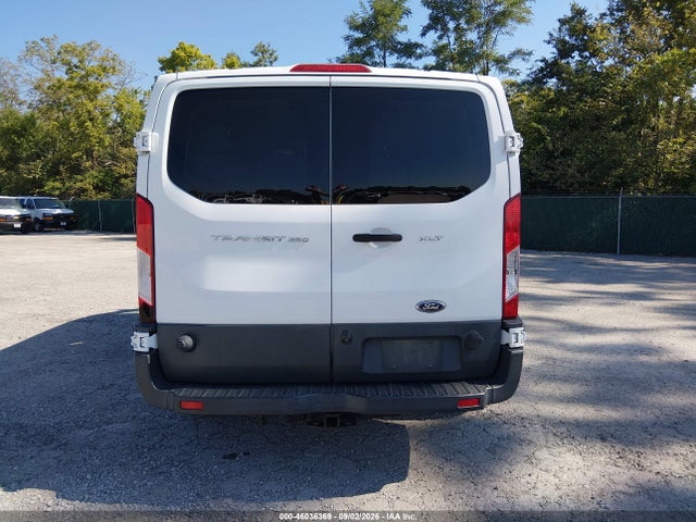 46036369 :رقم المزاد ، 1FBZX2ZM7FKB27771 vin ، 2015 Ford Transit-350 Xlt مزاد بيع