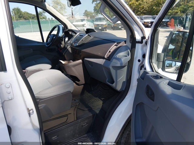 46036369 :رقم المزاد ، 1FBZX2ZM7FKB27771 vin ، 2015 Ford Transit-350 Xlt مزاد بيع