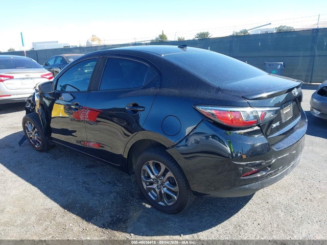 46036418 :رقم المزاد ، 3MYDLBYV1LY715966 vin ، 2020 Toyota Yaris Le مزاد بيع