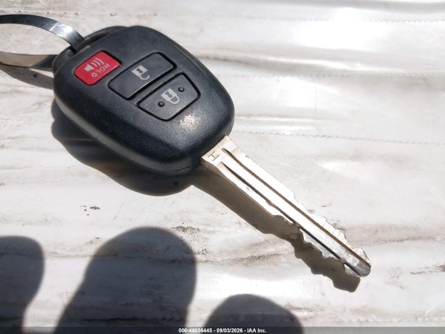 46036445 :رقم المزاد ، JTMWFREV1JJ172342 vin ، 2018 Toyota Rav4 Xle مزاد بيع