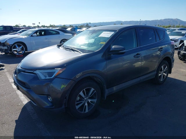 46036445 :رقم المزاد ، JTMWFREV1JJ172342 vin ، 2018 Toyota Rav4 Xle مزاد بيع
