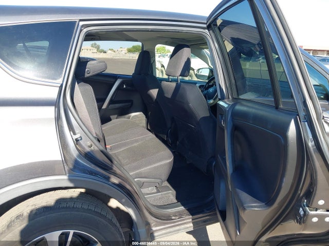 46036445 :رقم المزاد ، JTMWFREV1JJ172342 vin ، 2018 Toyota Rav4 Xle مزاد بيع