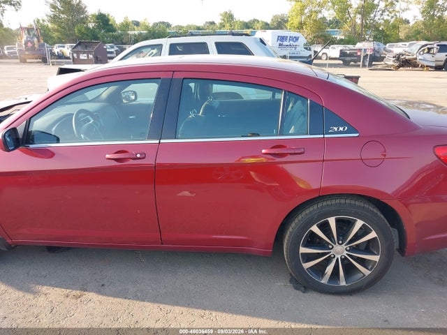 46036459 :رقم المزاد ، 1C3CCBCG9EN183695 vin ، 2014 Chrysler 200 Limited مزاد بيع