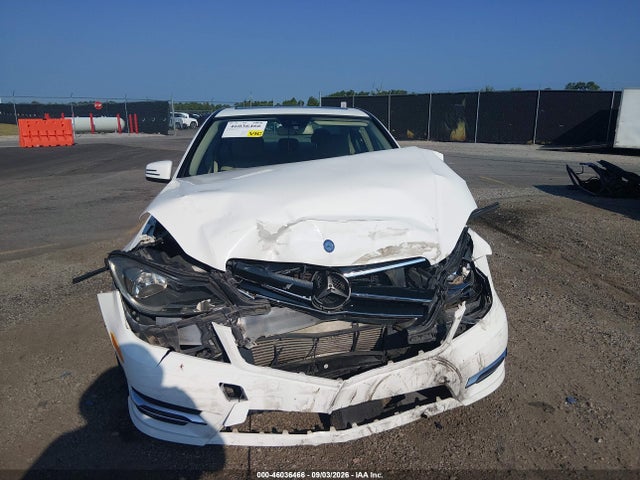 2014 Mercedes-benz C 250 Sport მანქანა იყიდება აუქციონზე, vin: WDDGF4HB9EA928181, აუქციონის ნომერი: 46036466