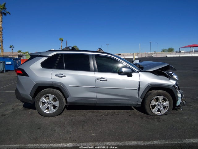 2020 Toyota Rav4 Xle მანქანა იყიდება აუქციონზე, vin: 2T3W1RFV9LW081661, აუქციონის ნომერი: 46036471