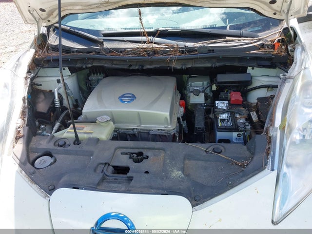 Nissan LEAF S 2015 1N4AZOCPOFC324176 Image 10
