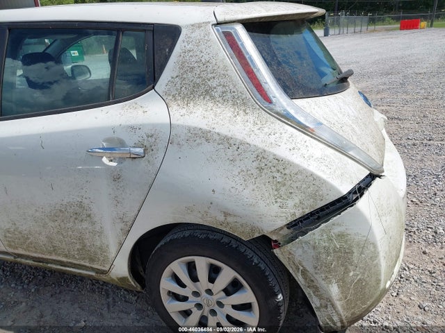 Nissan LEAF S 2015 1N4AZOCPOFC324176 Image 17