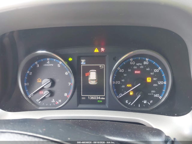 2018 Toyota Rav4 Limited მანქანა იყიდება აუქციონზე, vin: 2T3YFREV6JW443860, აუქციონის ნომერი: 46036528