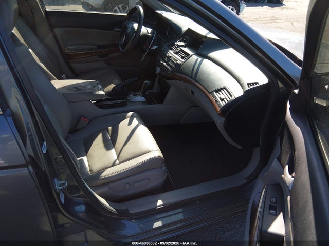 46036532 :رقم المزاد ، 1HGCP3F84BA019995 vin ، 2011 Honda Accord 3.5 Ex-l مزاد بيع