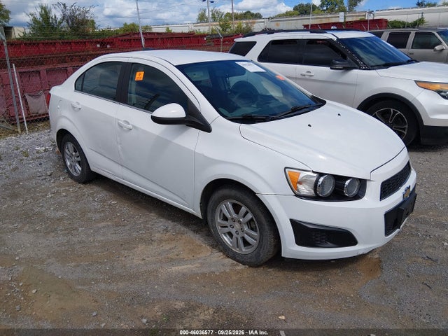 46036577 :رقم المزاد ، 1G1JC5SH1F4177727 vin ، 2015 Chevrolet Sonic Lt Auto مزاد بيع
