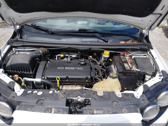 46036577 :رقم المزاد ، 1G1JC5SH1F4177727 vin ، 2015 Chevrolet Sonic Lt Auto مزاد بيع