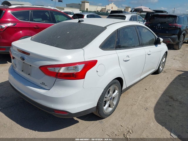 Ford FOCUS SE 2014 1FADP3F20EL254097 Image 4