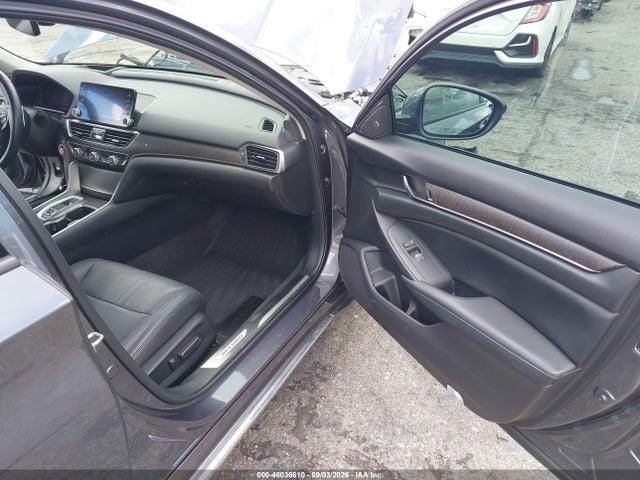 46036610 :رقم المزاد ، 1HGCV2F97JA014636 vin ، 2018 Honda Accord Touring 2.0t مزاد بيع