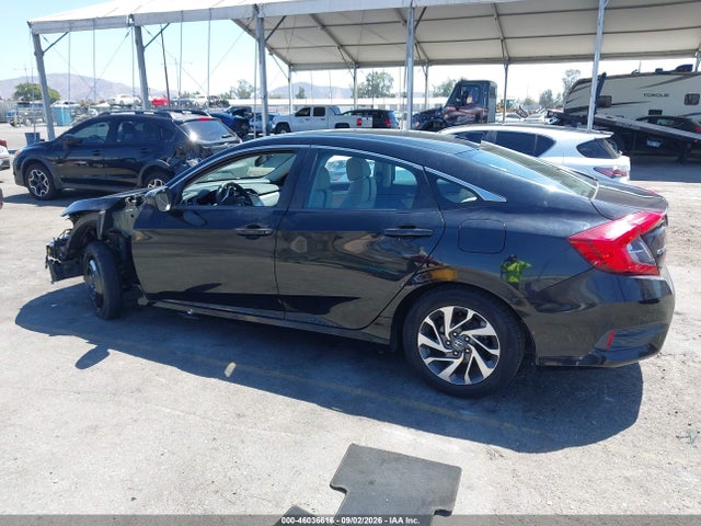 Honda CIVIC EX 2018 2HGFC2F8XJH533384 Image 15