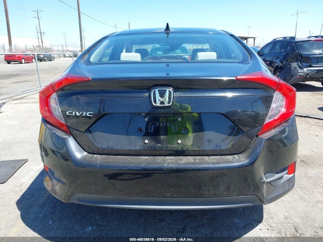Honda CIVIC EX 2018 2HGFC2F8XJH533384 Image 17
