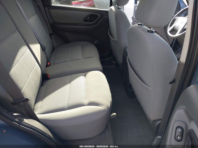 2005 Ford Escape Xlt მანქანა იყიდება აუქციონზე, vin: 1FMYU93105KC30001, აუქციონის ნომერი: 46036639
