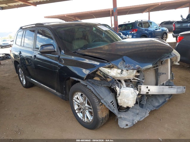 2013 Toyota Highlander Se V6 მანქანა იყიდება აუქციონზე, vin: 5TDBK3EH8DS200551, აუქციონის ნომერი: 46036645