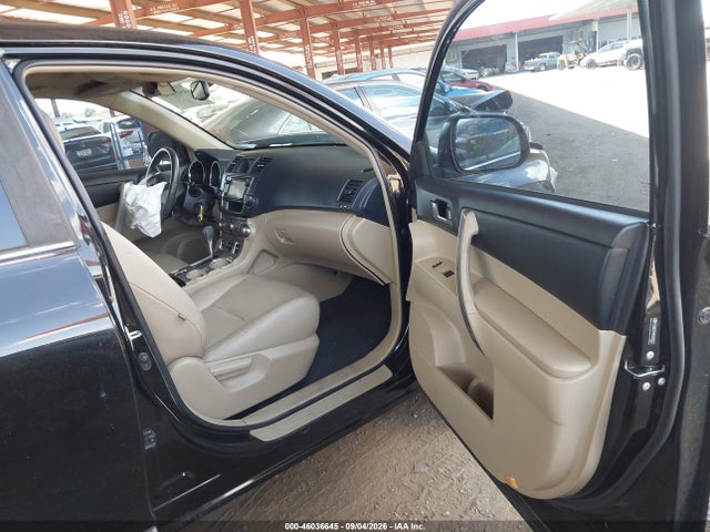 Aukcja sprzedaży 2013 Toyota Highlander Se V6, vin: 5TDBK3EH8DS200551, numer aukcji: 46036645
