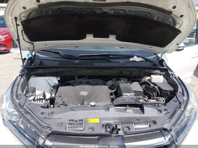 Toyota Highlander Limited 2017 5TDYZRFH6HS228782 Image 10