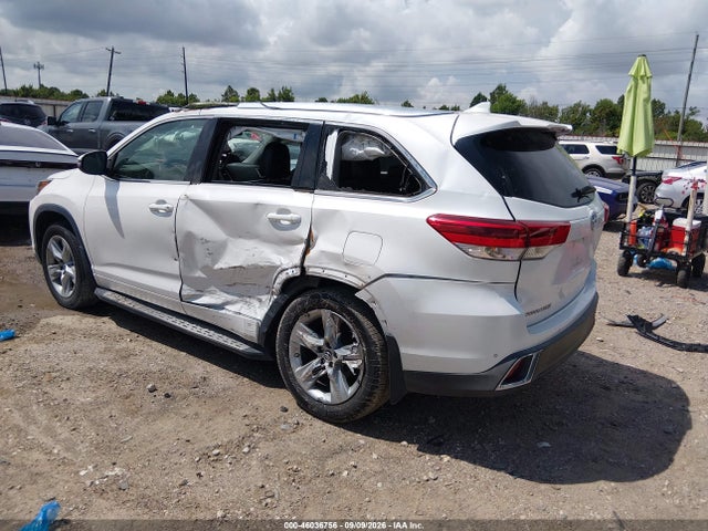Toyota Highlander Limited 2017 5TDYZRFH6HS228782 Image 3