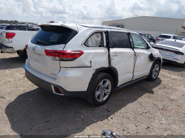 Toyota Highlander Limited 2017 5TDYZRFH6HS228782 Image 4