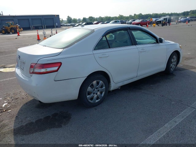 2010 Toyota Camry Le მანქანა იყიდება აუქციონზე, vin: 4T4BF3EK5AR024938, აუქციონის ნომერი: 46036762