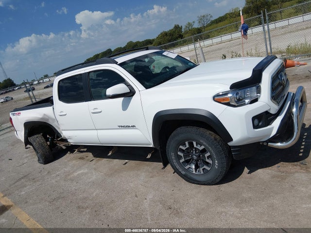 2017 Toyota Tacoma Trd Off Road მანქანა იყიდება აუქციონზე, vin: 3TMDZ5BN8HM031809, აუქციონის ნომერი: 46036787